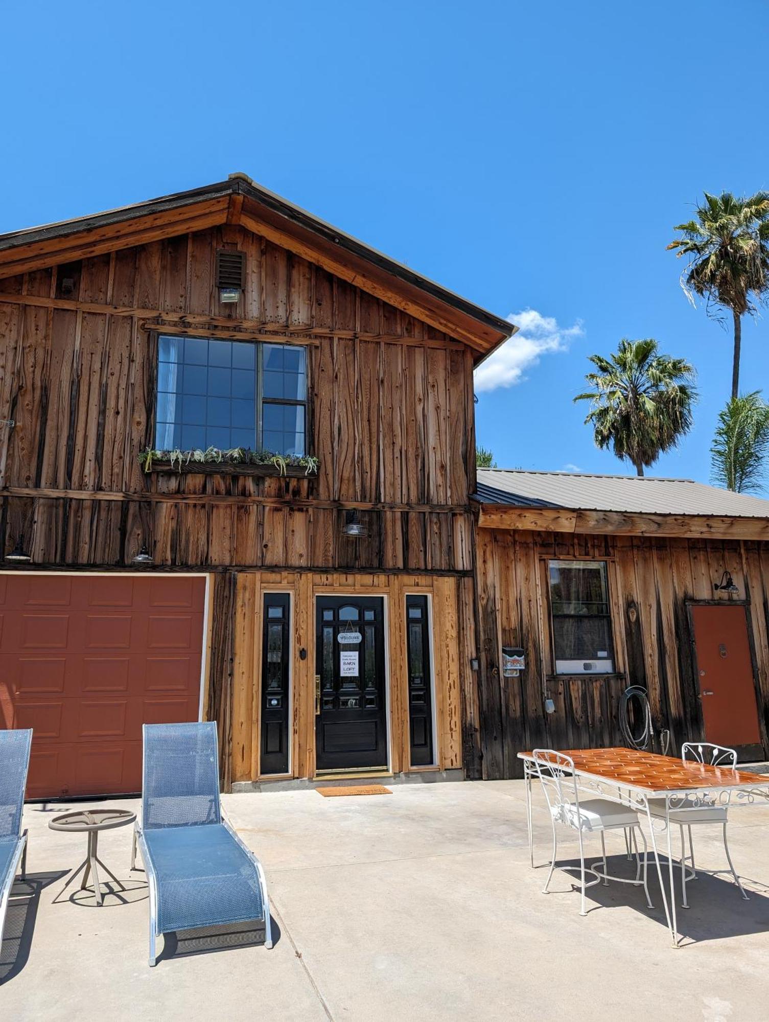 Rustic Rooms Barn Loft Yokuts Valley  Exterior photo